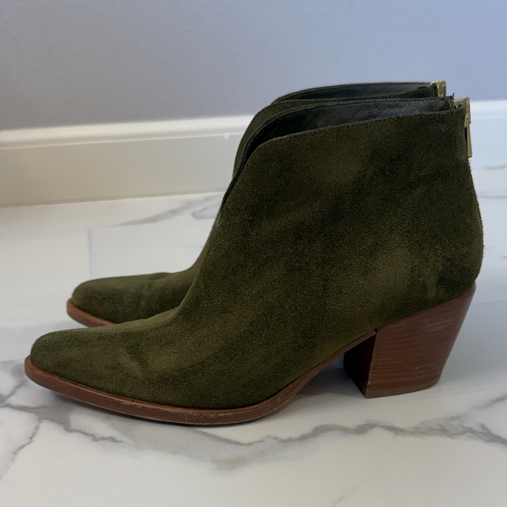 VINCE Green Sued Havanan Booties